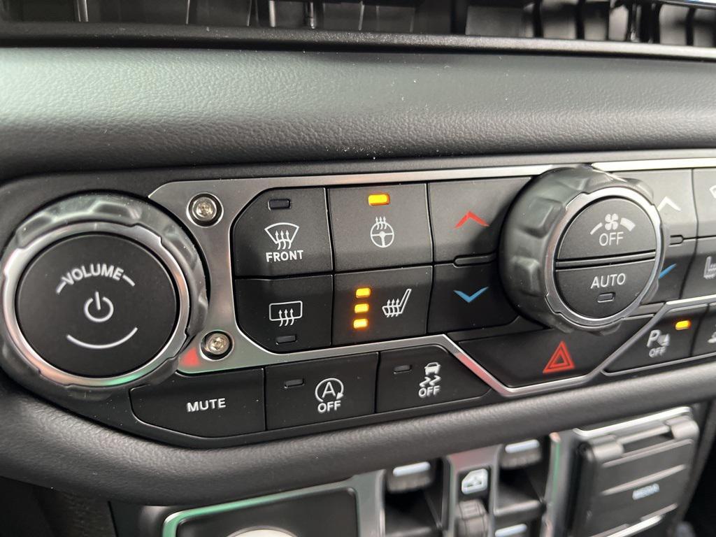 new 2025 Jeep Gladiator car, priced at $55,000