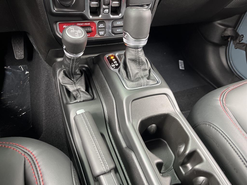 new 2025 Jeep Gladiator car, priced at $55,000