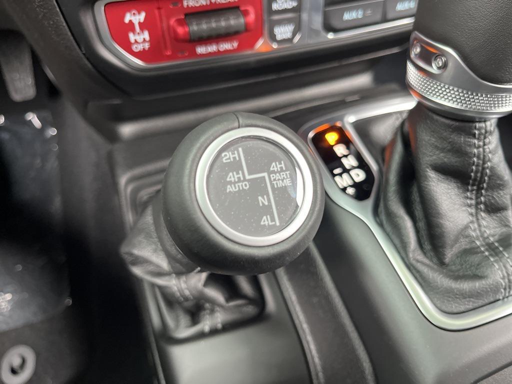 new 2025 Jeep Gladiator car, priced at $55,000