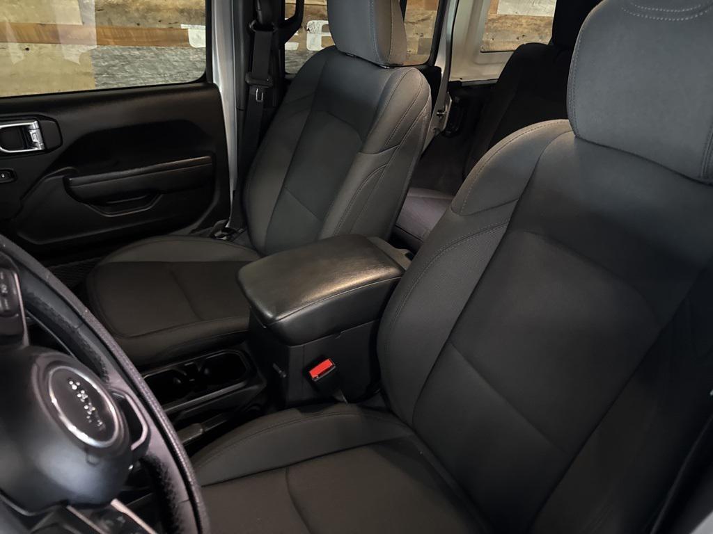 used 2022 Jeep Wrangler Unlimited car, priced at $42,000