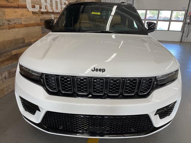 new 2025 Jeep Grand Cherokee car, priced at $60,686