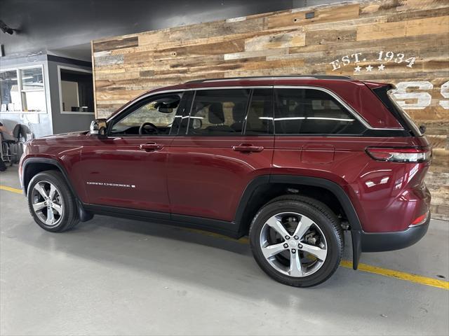 used 2022 Jeep Grand Cherokee car, priced at $37,000