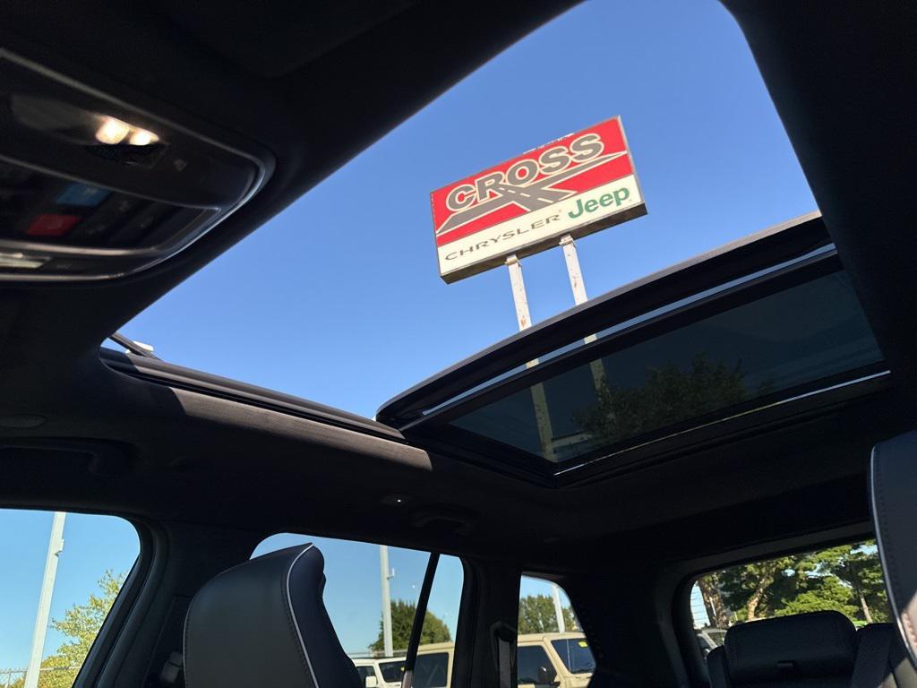 new 2025 Jeep Grand Cherokee car, priced at $61,840