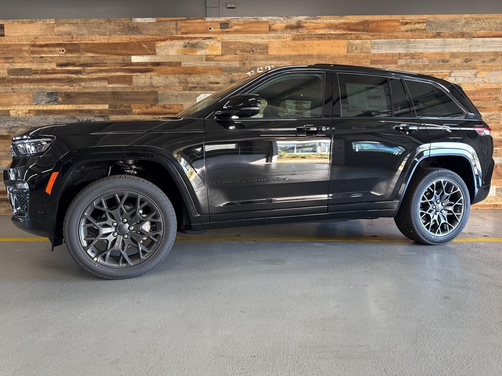 new 2025 Jeep Grand Cherokee car, priced at $61,840