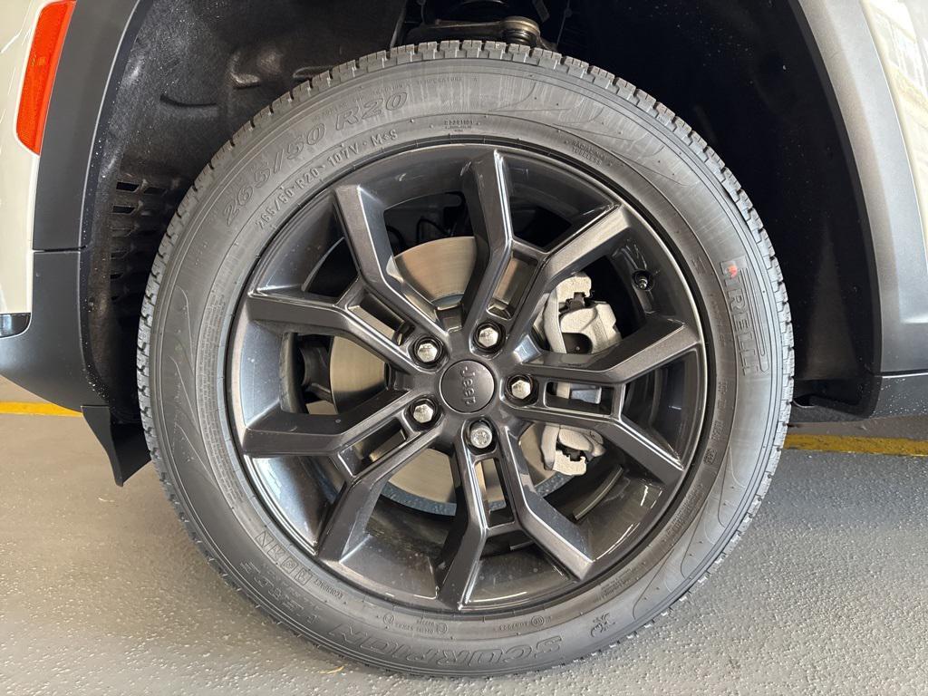new 2025 Jeep Grand Cherokee L car, priced at $44,600