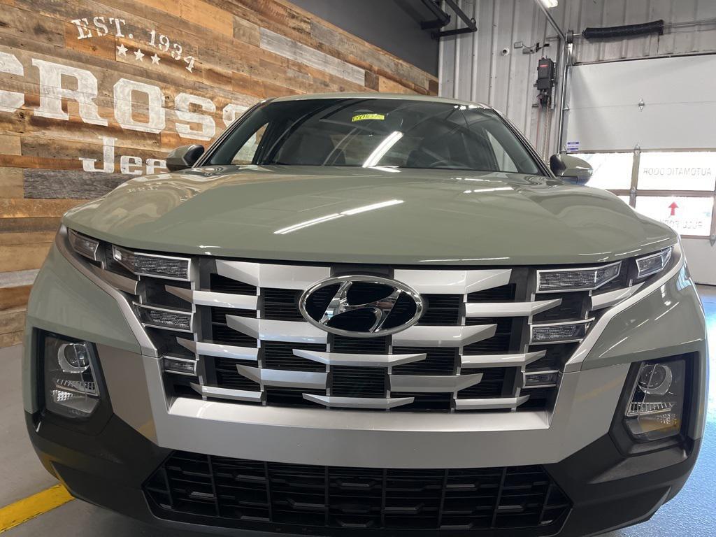 used 2023 Hyundai SANTA CRUZ car, priced at $23,800