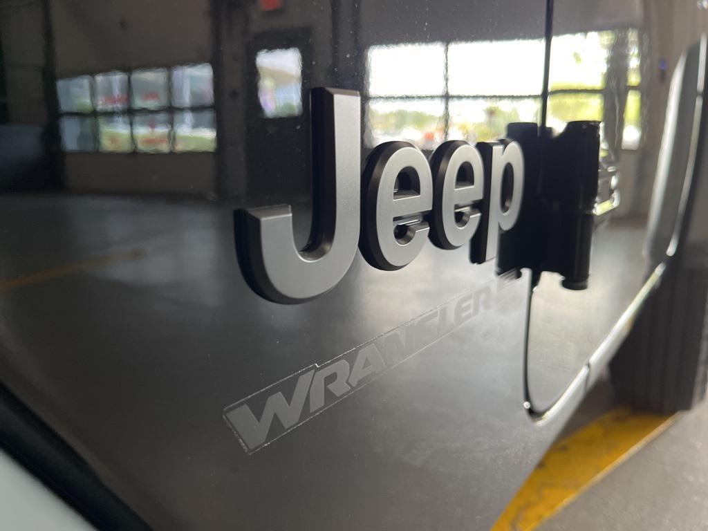 new 2025 Jeep Wrangler car, priced at $37,150