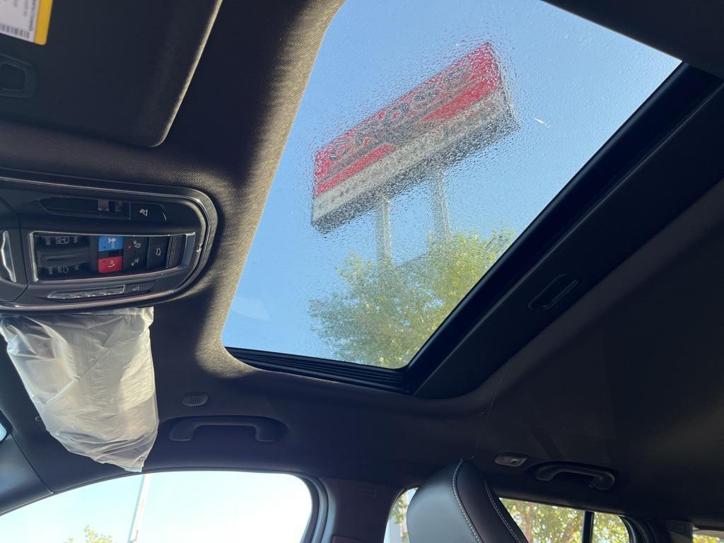 new 2025 Jeep Grand Cherokee car, priced at $39,500