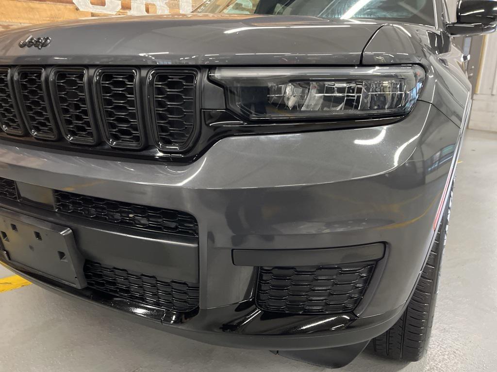 used 2021 Jeep Grand Cherokee L car, priced at $28,585