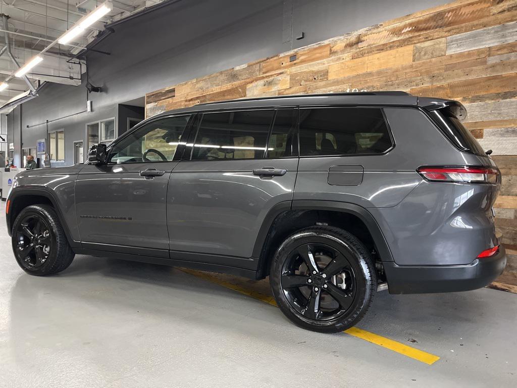 used 2021 Jeep Grand Cherokee L car, priced at $28,585