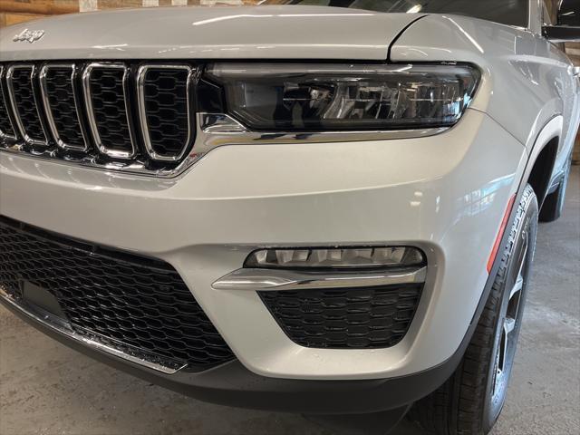 new 2025 Jeep Grand Cherokee car, priced at $42,733