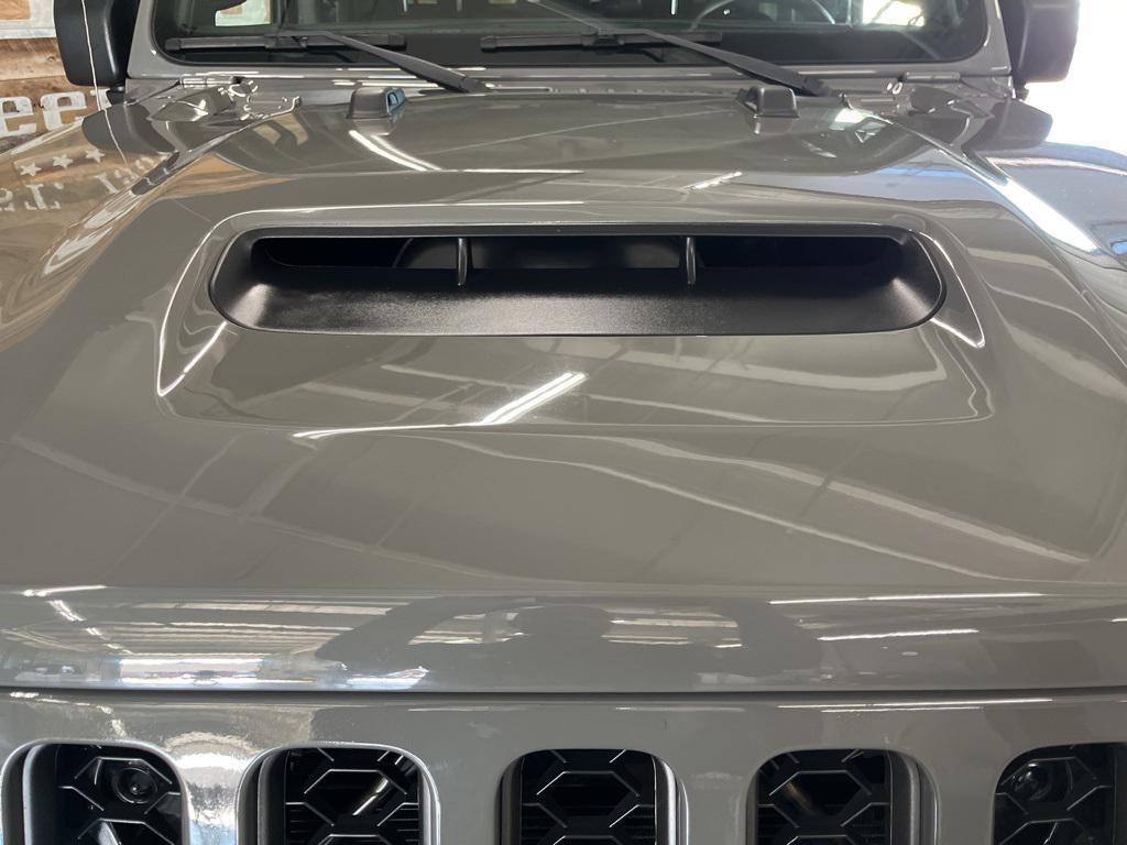 used 2022 Jeep Gladiator car, priced at $123,500