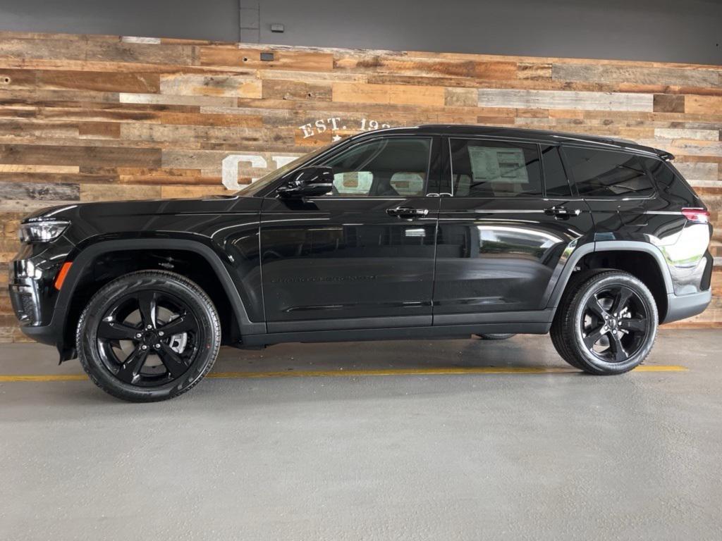 new 2025 Jeep Grand Cherokee L car, priced at $43,835