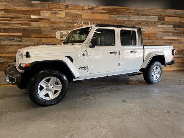 used 2022 Jeep Gladiator car, priced at $32,000