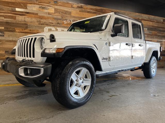 used 2022 Jeep Gladiator car, priced at $32,000