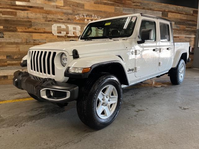 used 2022 Jeep Gladiator car, priced at $32,000