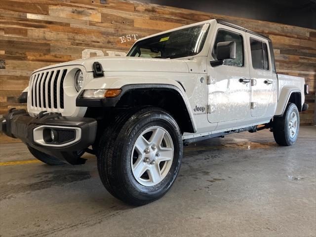 used 2022 Jeep Gladiator car, priced at $32,000