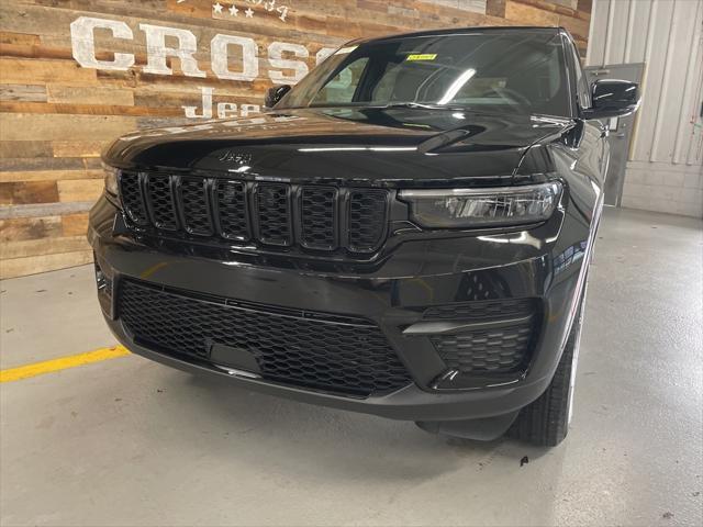 new 2025 Jeep Grand Cherokee car, priced at $41,172