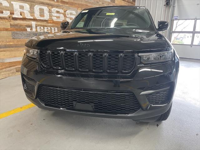 new 2025 Jeep Grand Cherokee car, priced at $41,172