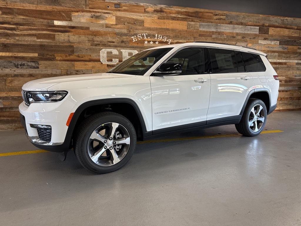 new 2025 Jeep Grand Cherokee L car, priced at $44,825