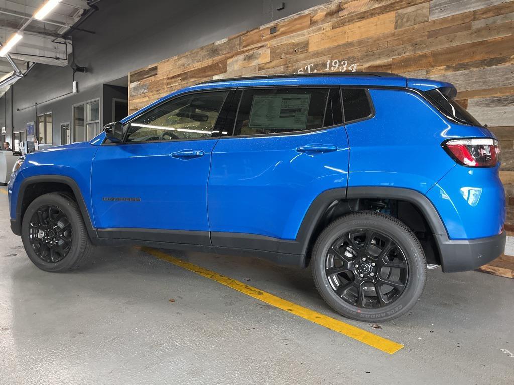 new 2026 Jeep Compass car, priced at $33,185
