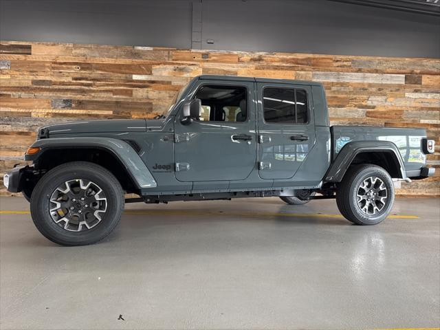 new 2025 Jeep Gladiator car, priced at $47,255