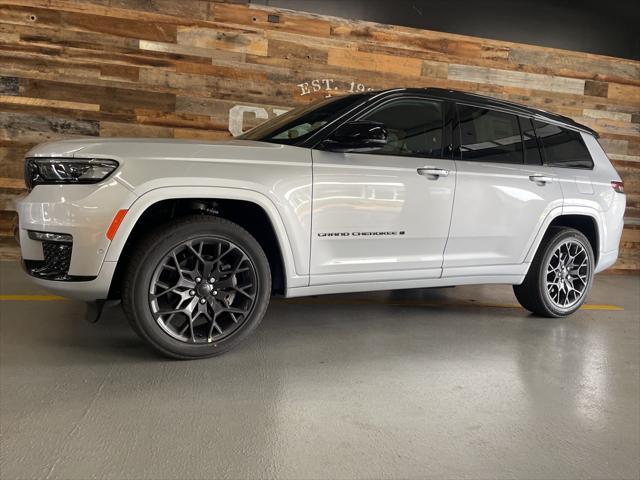 new 2025 Jeep Grand Cherokee L car, priced at $66,582