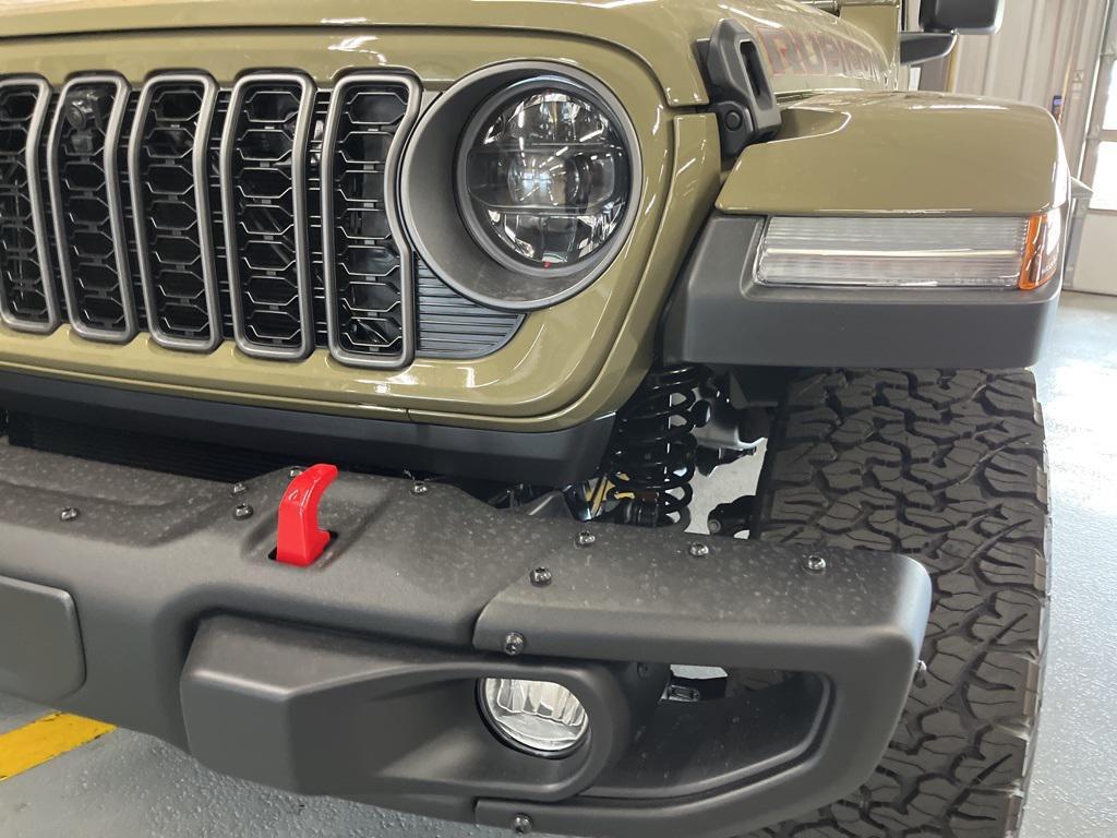 new 2025 Jeep Wrangler car, priced at $73,160