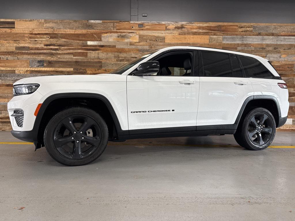 used 2024 Jeep Grand Cherokee car, priced at $30,000