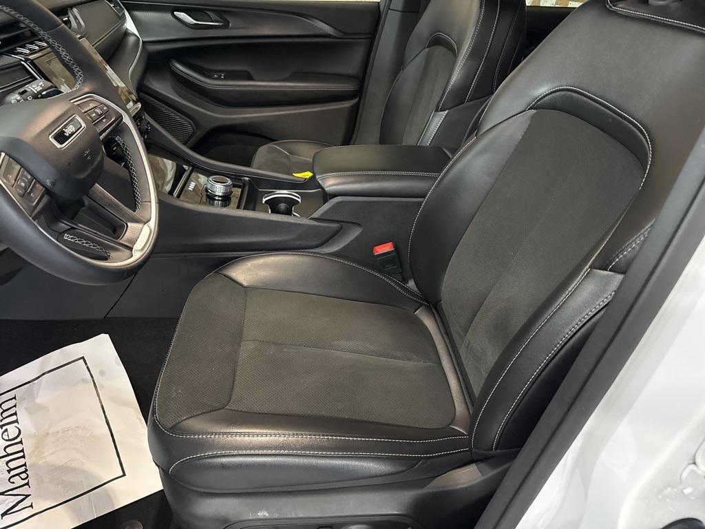 used 2024 Jeep Grand Cherokee car, priced at $30,000