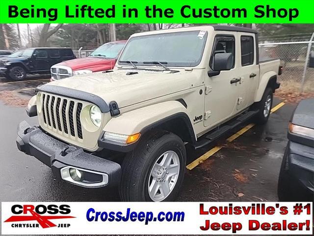 used 2022 Jeep Gladiator car, priced at $35,000