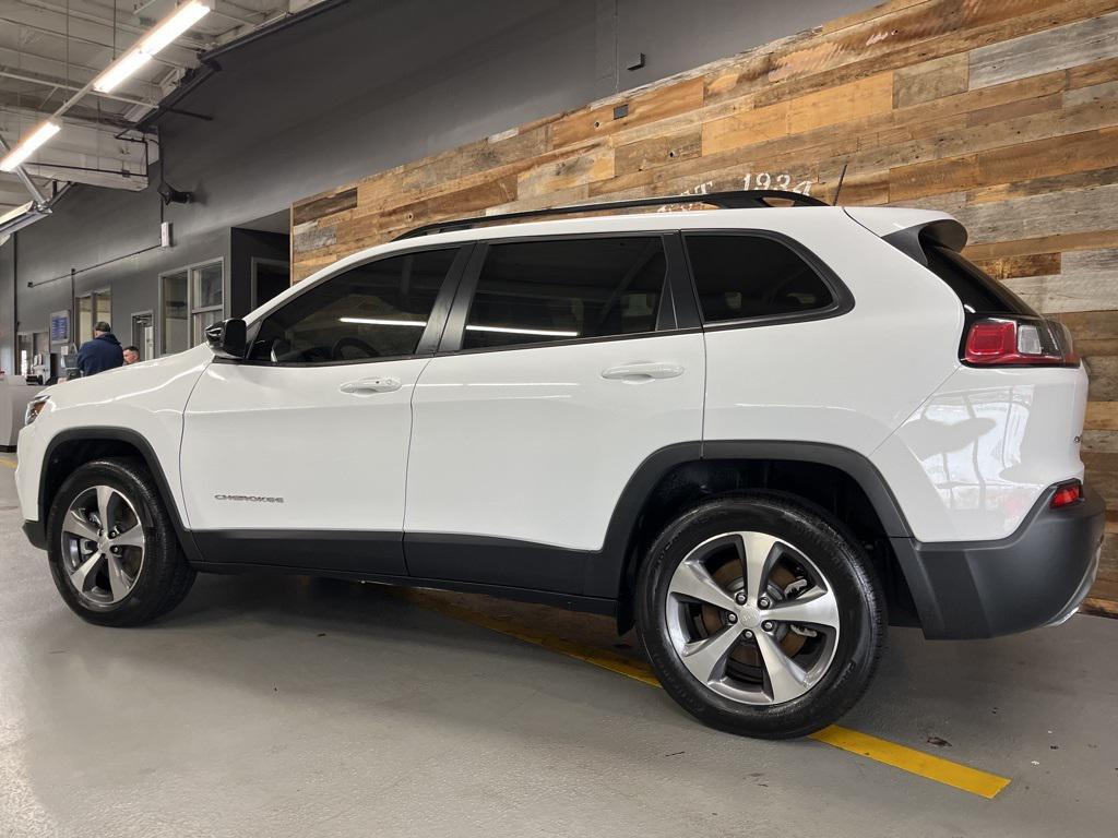 used 2022 Jeep Cherokee car, priced at $25,499