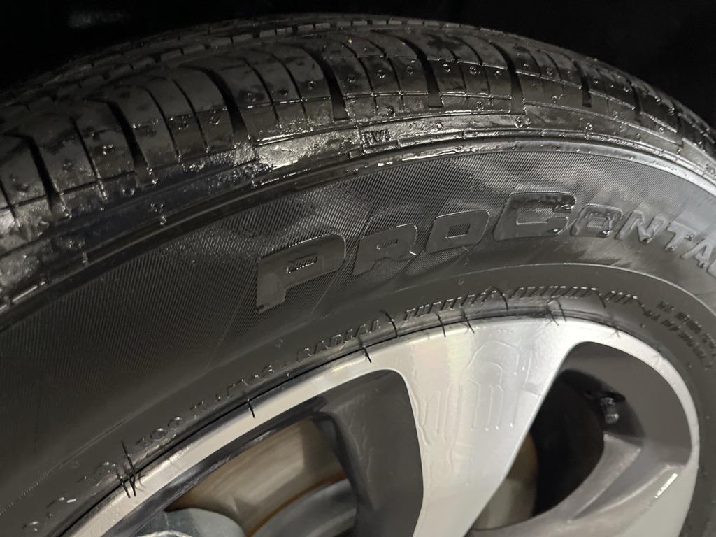 used 2022 Jeep Cherokee car, priced at $25,499