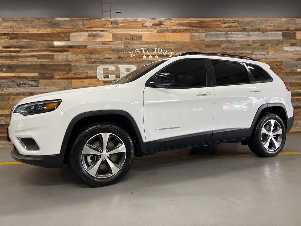 used 2022 Jeep Cherokee car, priced at $25,499