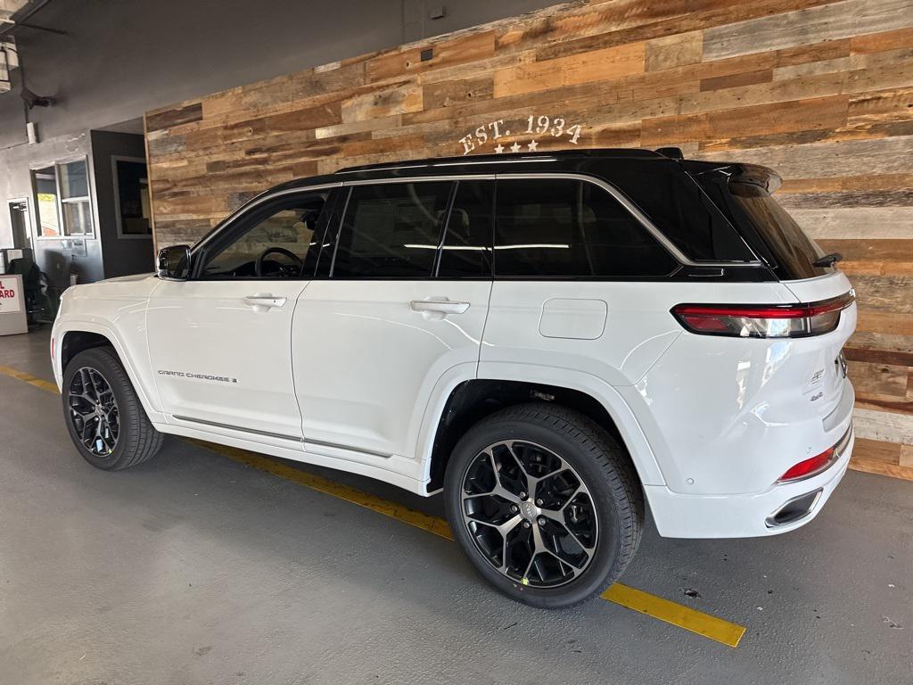 new 2025 Jeep Grand Cherokee car, priced at $60,249