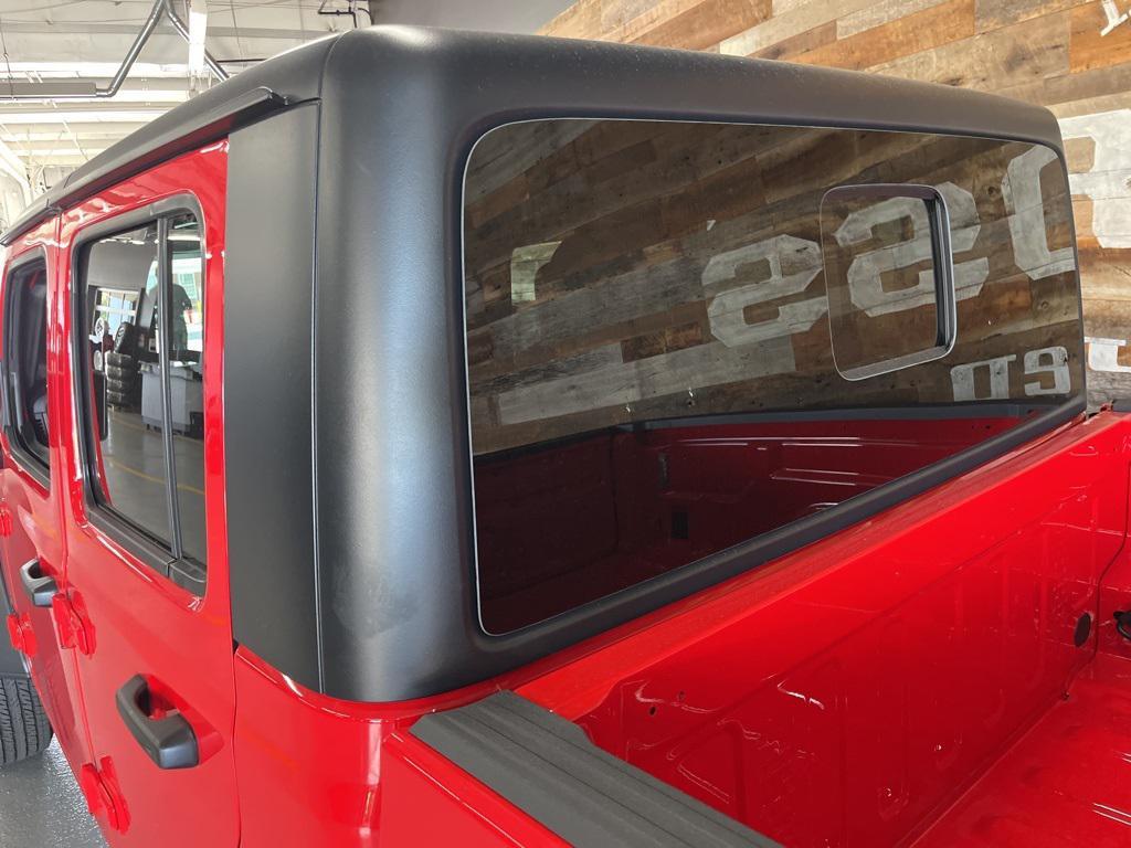 new 2025 Jeep Gladiator car, priced at $37,555