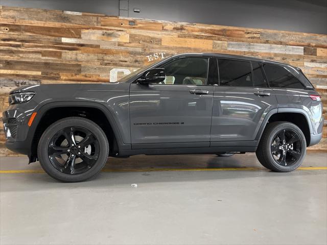 new 2025 Jeep Grand Cherokee car, priced at $40,970