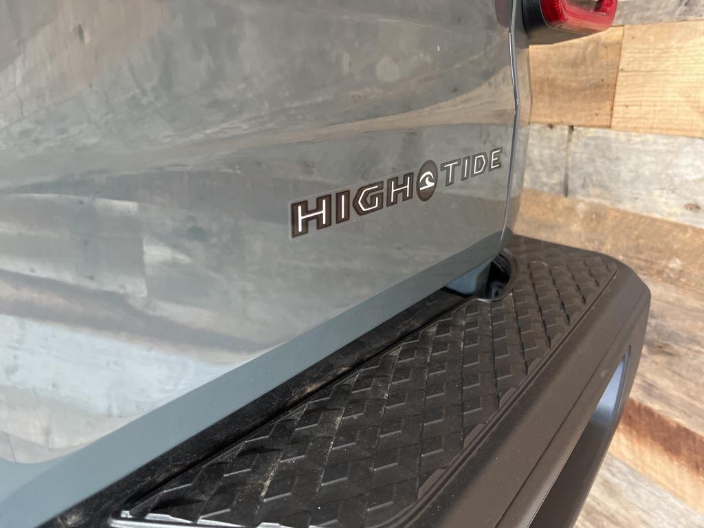 new 2025 Jeep Gladiator car, priced at $43,274