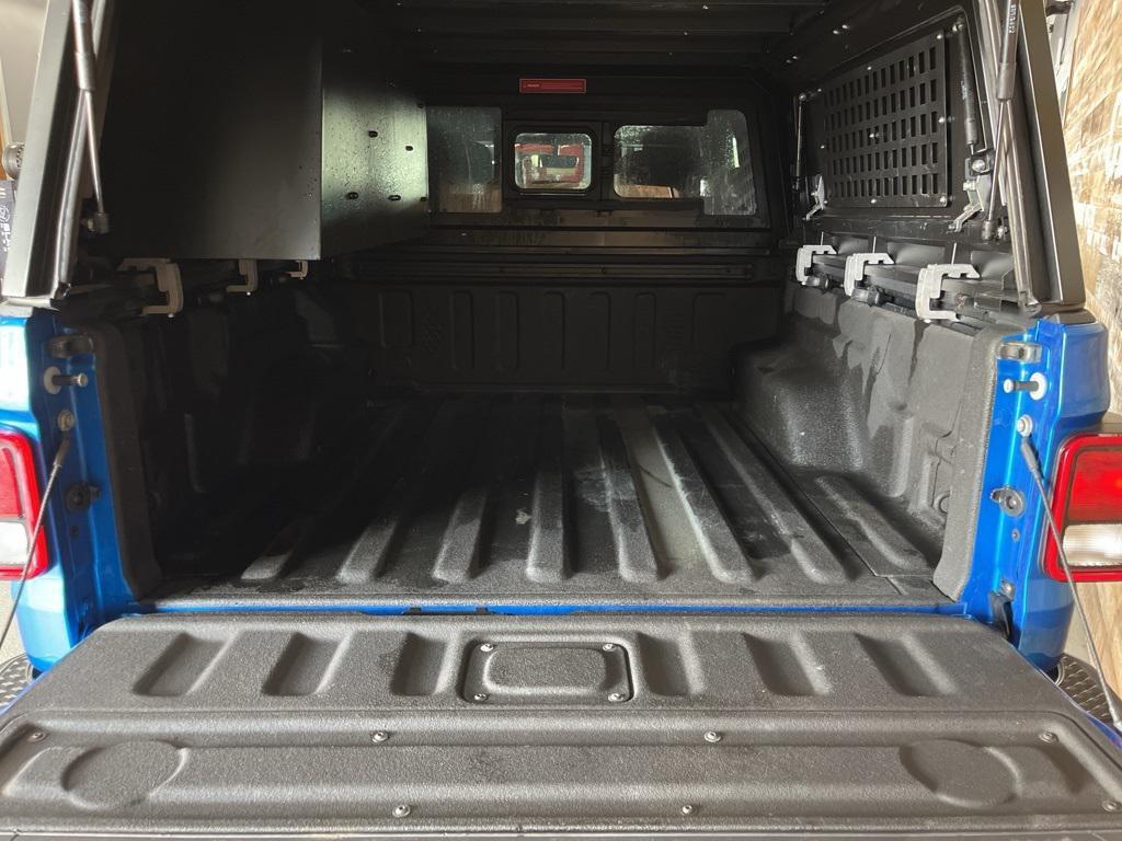 used 2021 Jeep Gladiator car, priced at $33,571