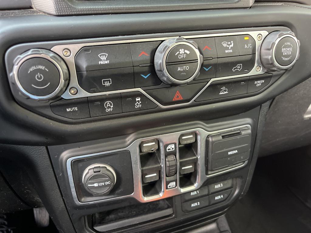 used 2021 Jeep Gladiator car, priced at $33,571