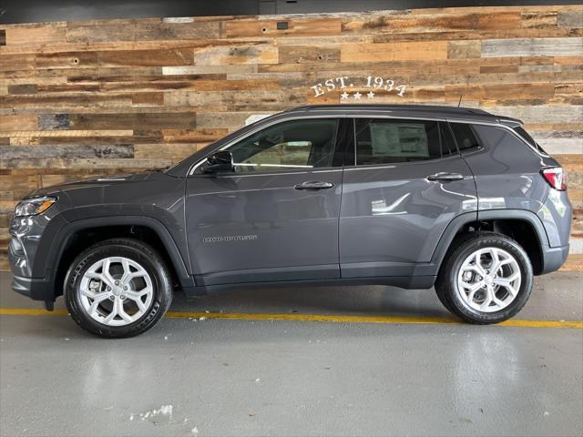 new 2024 Jeep Compass car, priced at $30,000