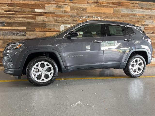 new 2024 Jeep Compass car, priced at $30,000