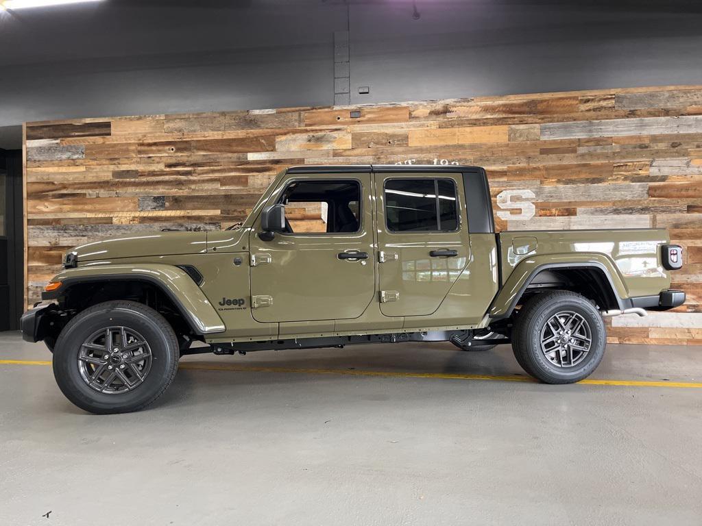 new 2026 Jeep Gladiator car, priced at $47,675