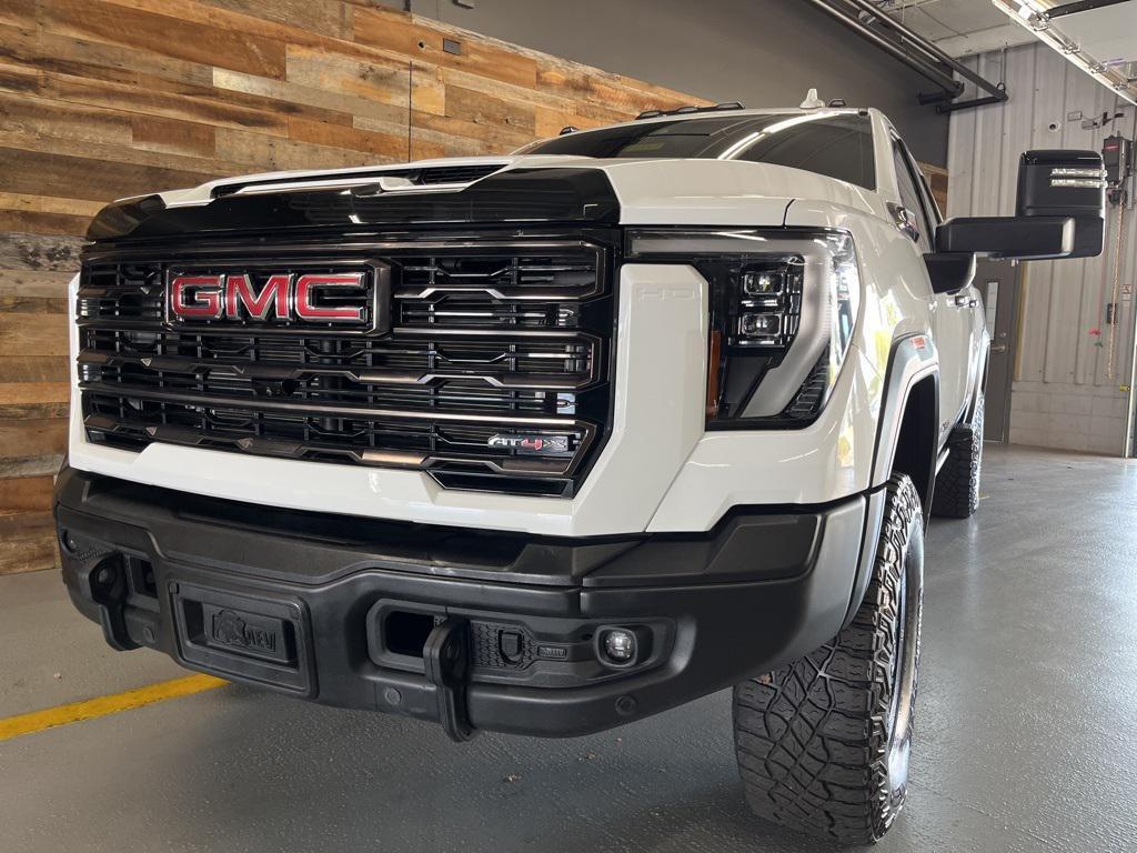 used 2024 GMC Sierra 2500 car, priced at $75,500