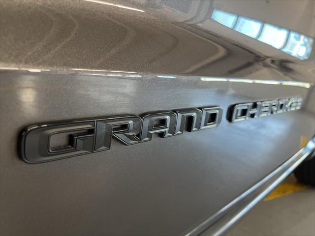 used 2021 Jeep Grand Cherokee car, priced at $32,000