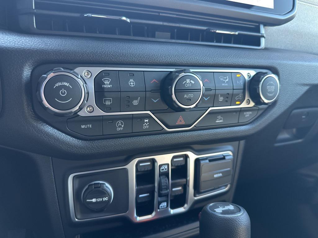 new 2026 Jeep Wrangler car, priced at $51,010