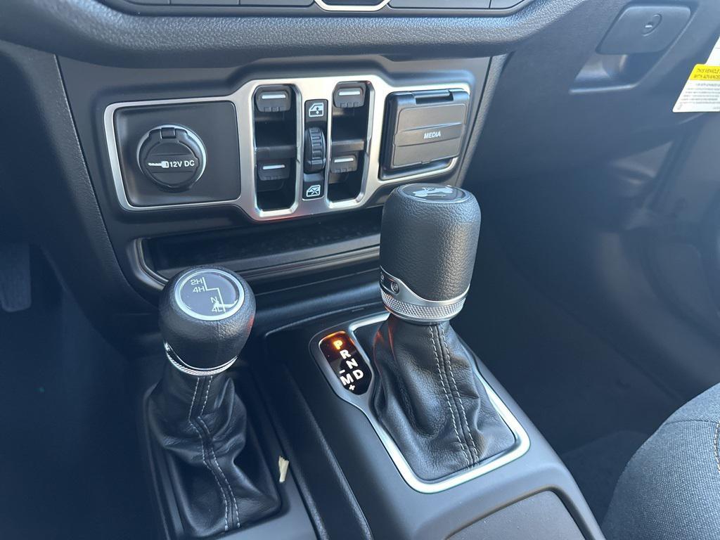 new 2026 Jeep Wrangler car, priced at $51,010