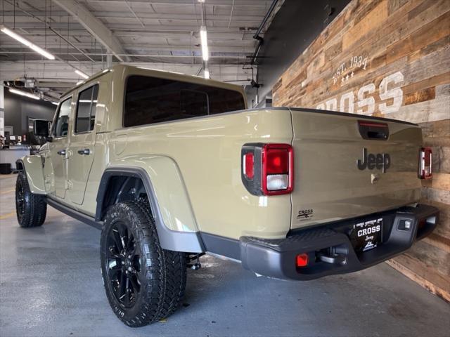 new 2025 Jeep Gladiator car, priced at $41,885