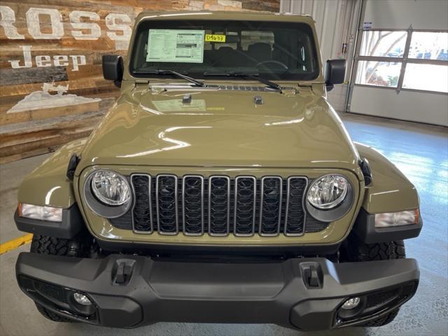 new 2025 Jeep Gladiator car, priced at $41,885