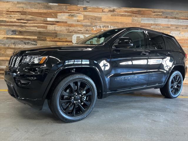 used 2022 Jeep Grand Cherokee car, priced at $29,343